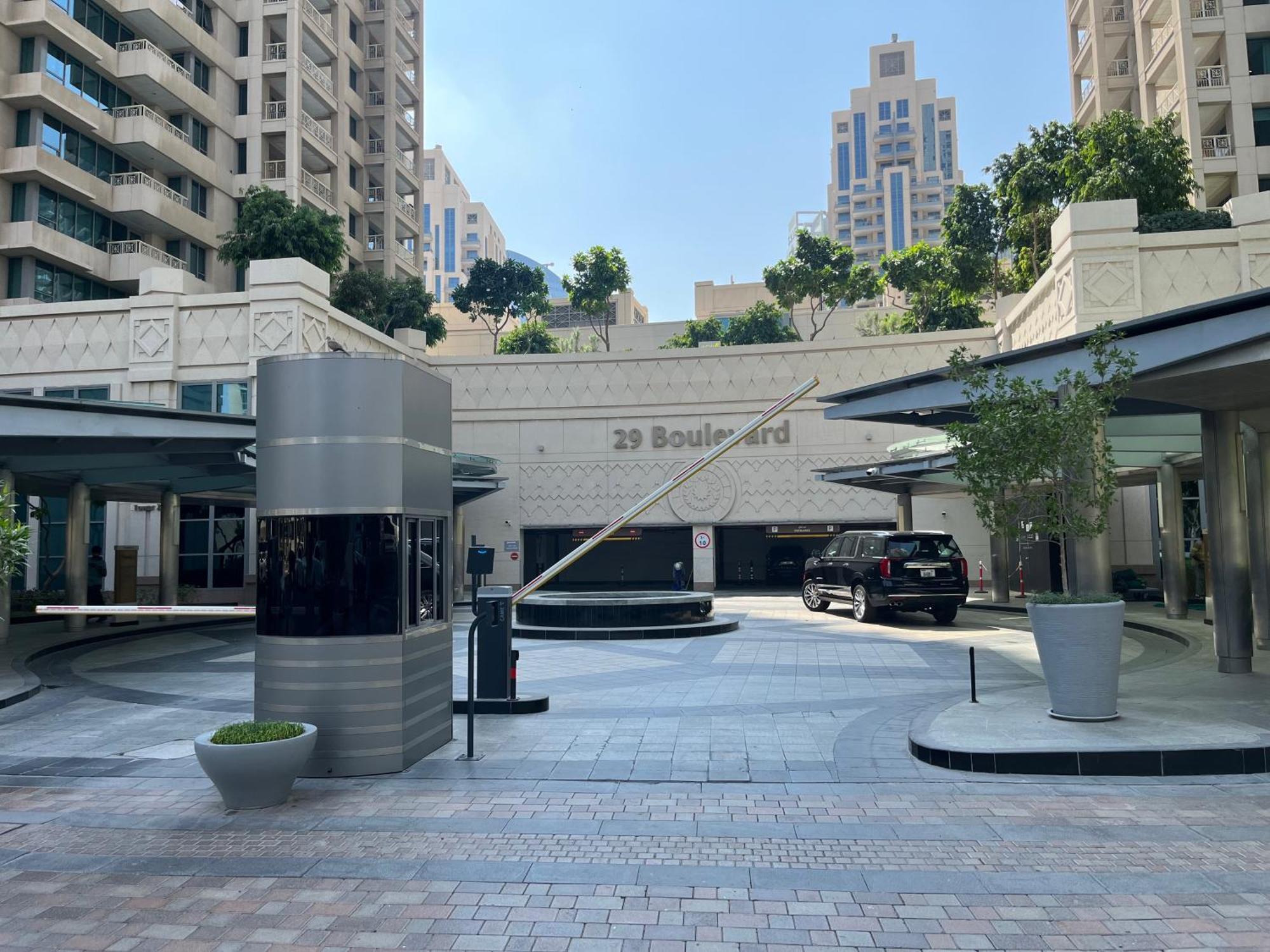 Luxury 1 Bedroom Burj Khalifa Downtown *